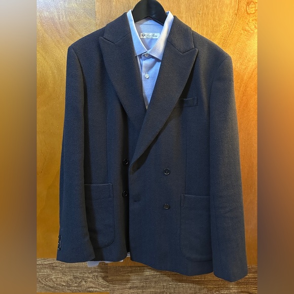 Banana Republic Navy Blue Blazer - Picture 2 of 4